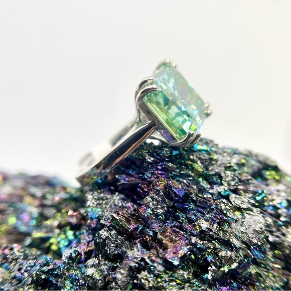 15 Carat Radiant Cut Moissanite Ring Vivid Blue Green Cocktail Statement Ring - Picture 13 of 15